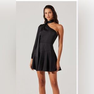 Astr Black One-Shoulder Dress